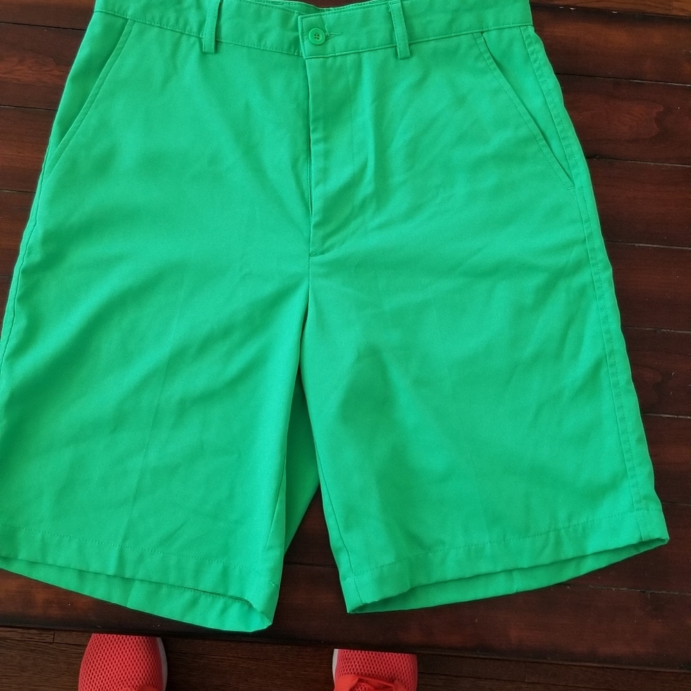 Bolle mens golf shorts (green) sz 32